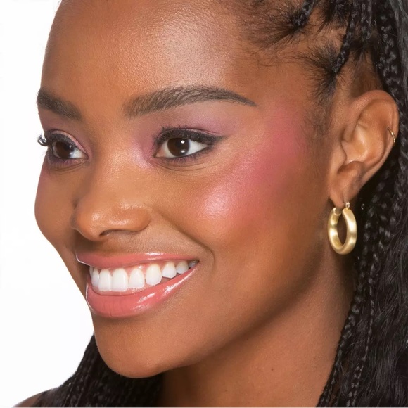 NEW Too Faced Cloud Crush Blurring Blush Shade Candy Cloud - Picture 6 of 9